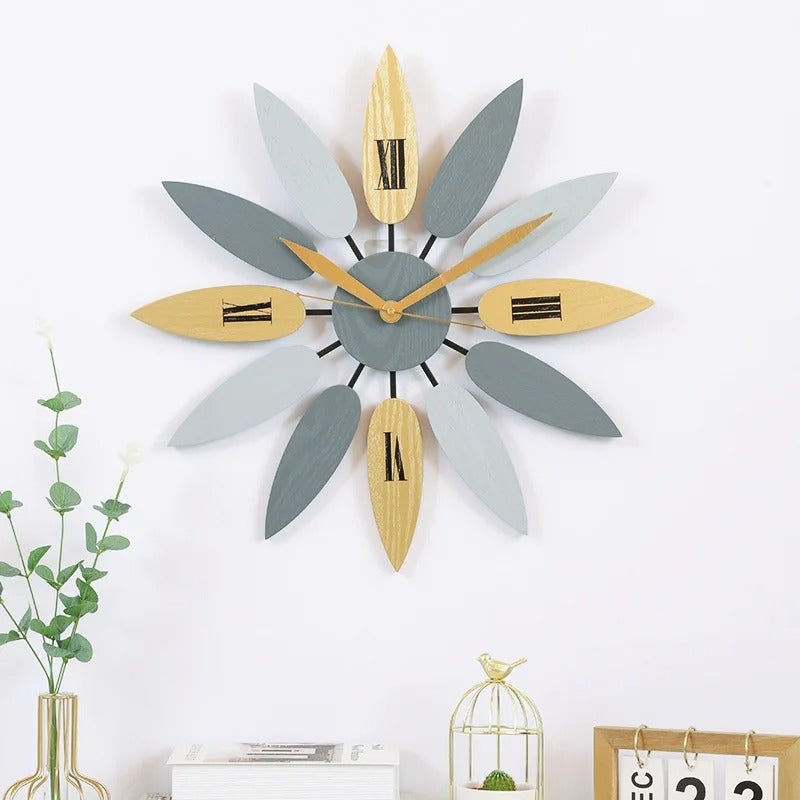 Horloge murale soleil scandinave Folia bois gris et doré chiffres romains salon