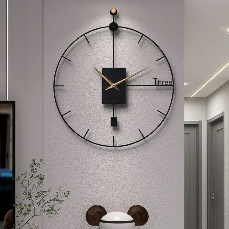 horloge murale design noire pendule métal minimaliste salon décoration moderne grande taille