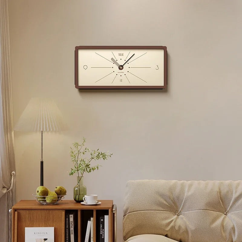 Horloge murale rectangulaire bois vintage cadran crème salon