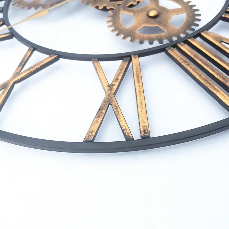 horloge murale industrielle métal noir et or chiffres romains engrenages style steampunk vintage